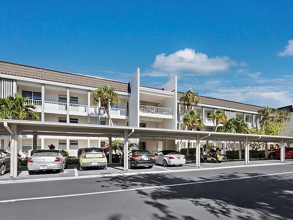 5th image of 4350 Chatham Dr Unit 105