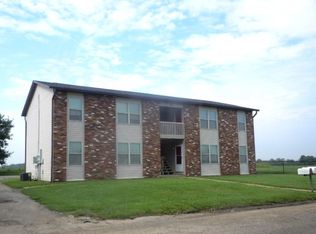 67 Bellevue Dr #D, Collinsville, IL 62234