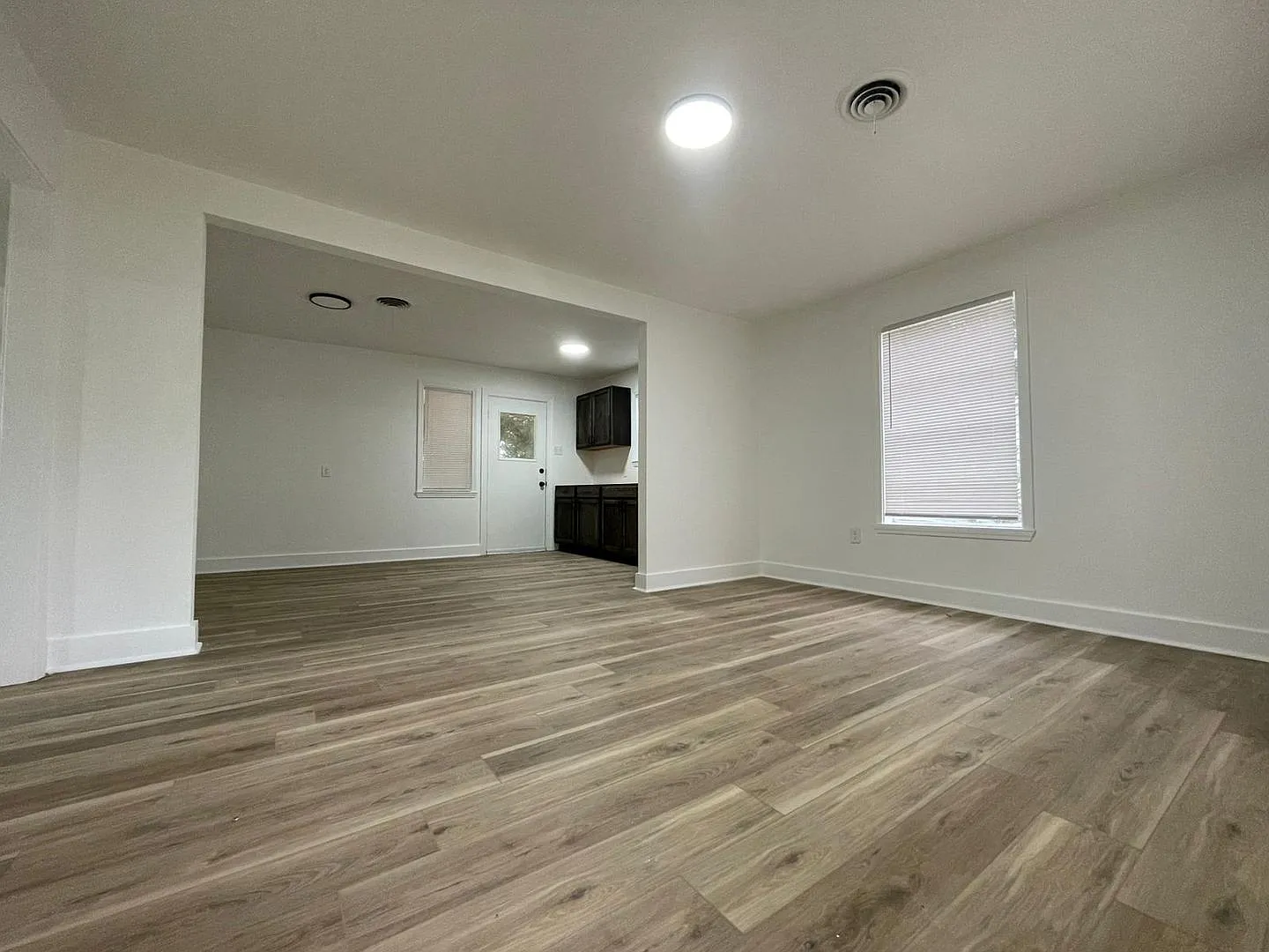 321 Cheryl St, North Little Rock $950/month — Photo 2