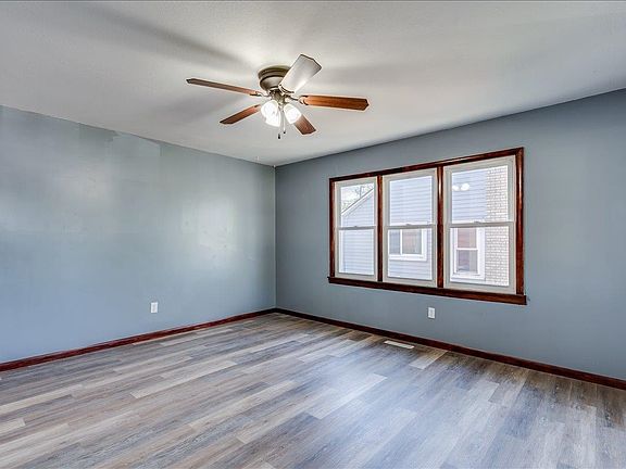 4th image of 1312 Bobbie St