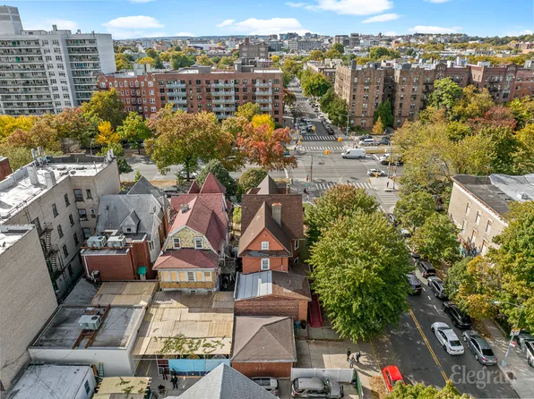 339 Ocean Parkway image 11 of 14