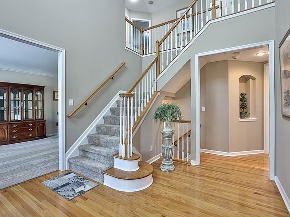 3rd image of 1113 Ashton Ct