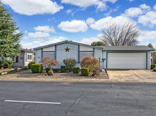 555 Freeman Rd Unit 94, Central Point, OR 97502