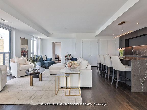 3rd image of 185 Alberta Ave #1105