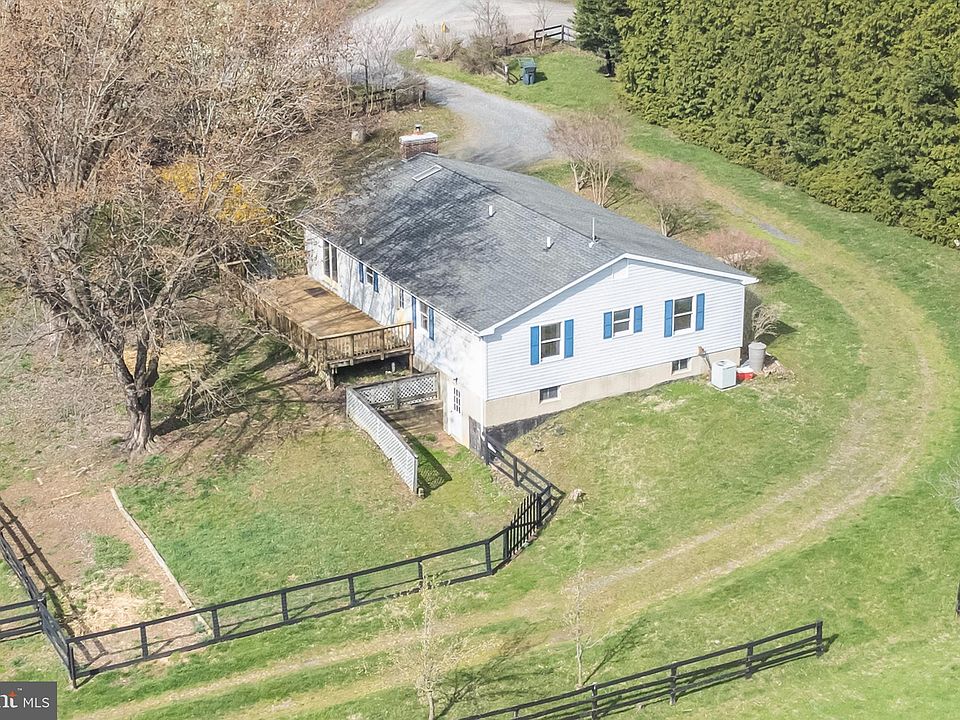 35066 Bloomfield Rd, Round Hill, VA 20141 Zillow