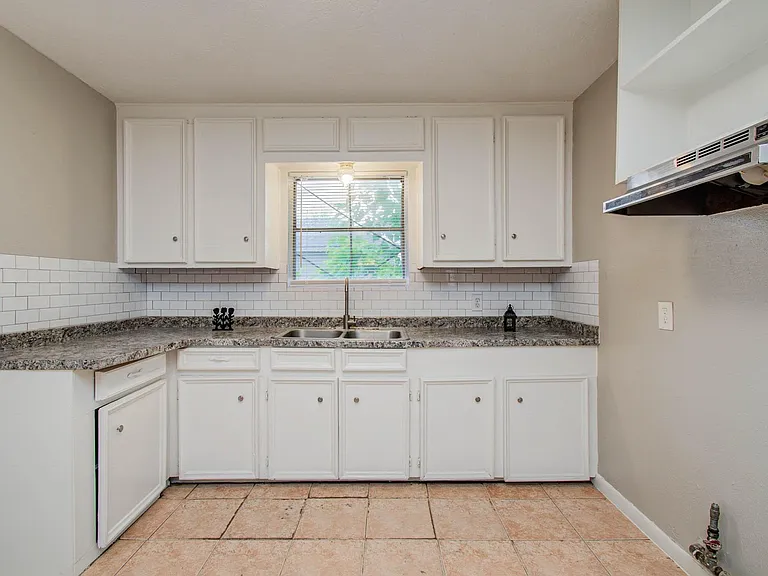 3620 Easy St — Photo 5