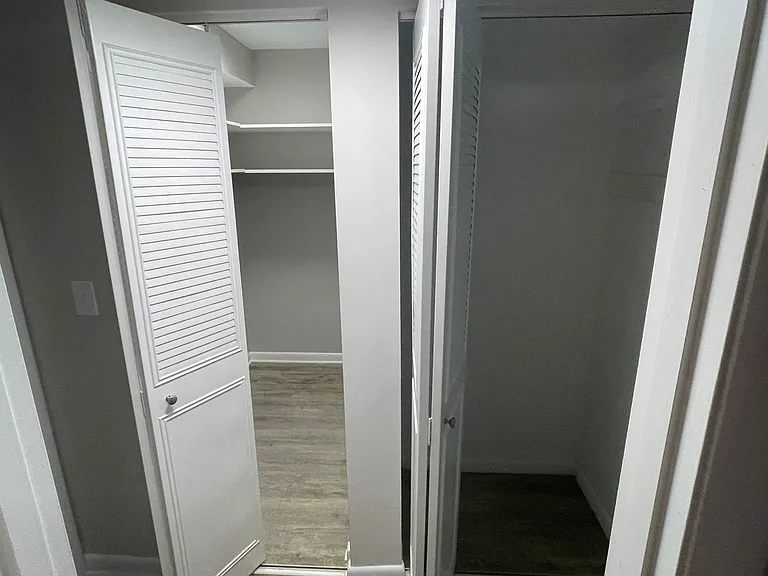 Grinstead Manor Apartments — Photo 59