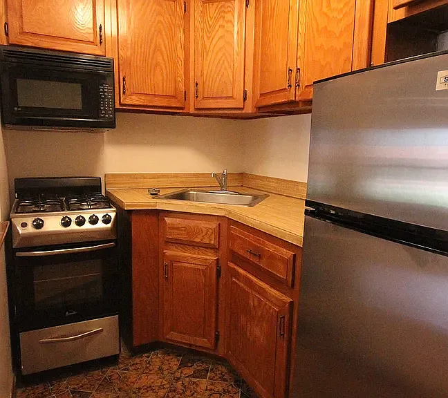 351 Amsterdam Ave #7N — Photo 3
