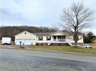 1359 Bicycle Rd, Stoystown, PA 15563