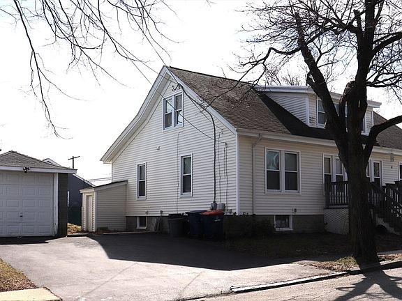 2nd image of 120 Willow St