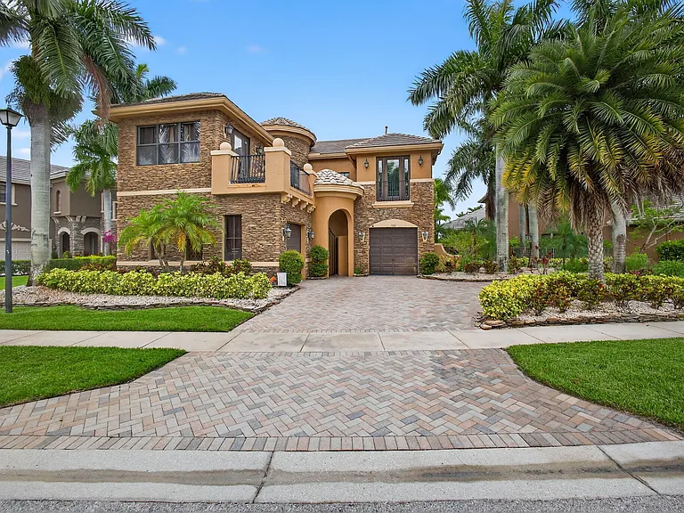 3501 Collonade Dr — Photo 38