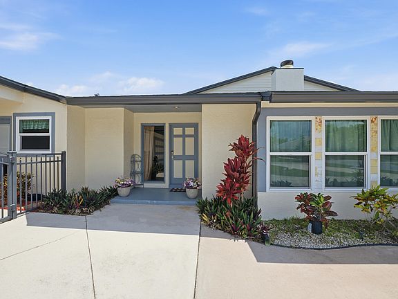 3rd image of 4599 SE Halston Court
