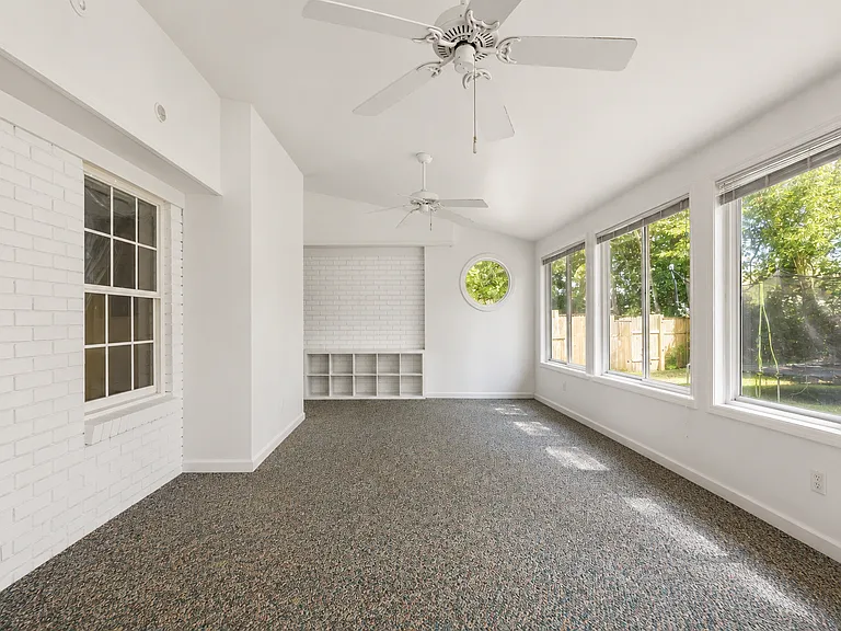 5436 Reagan Run — Photo 15
