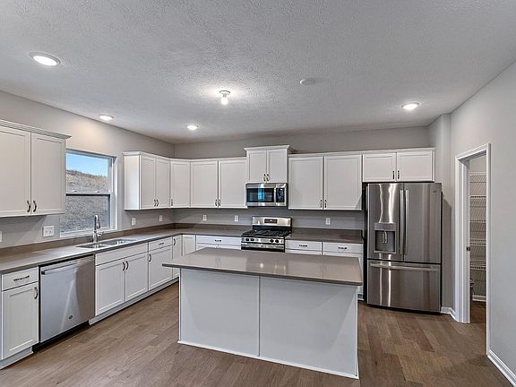 4th image of 11910 Abbeytown Dr