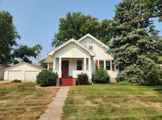 705 4th St, Yutan, NE 68073