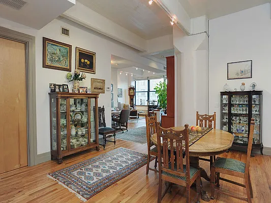 Sold by Sotheby's International Realty | media 1