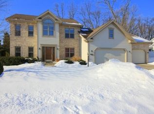 909 Basswood Ave, Verona, WI 53593