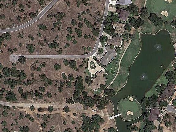 4th image of 202 Mercury Dr