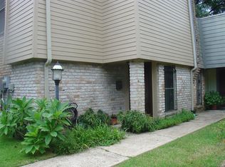 6320 1st St, Bellaire, TX 77401