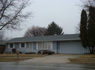 921 N Wright Rd, Janesville, WI 53546