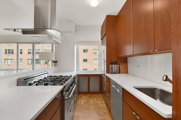 Sold by Corcoran | media 14