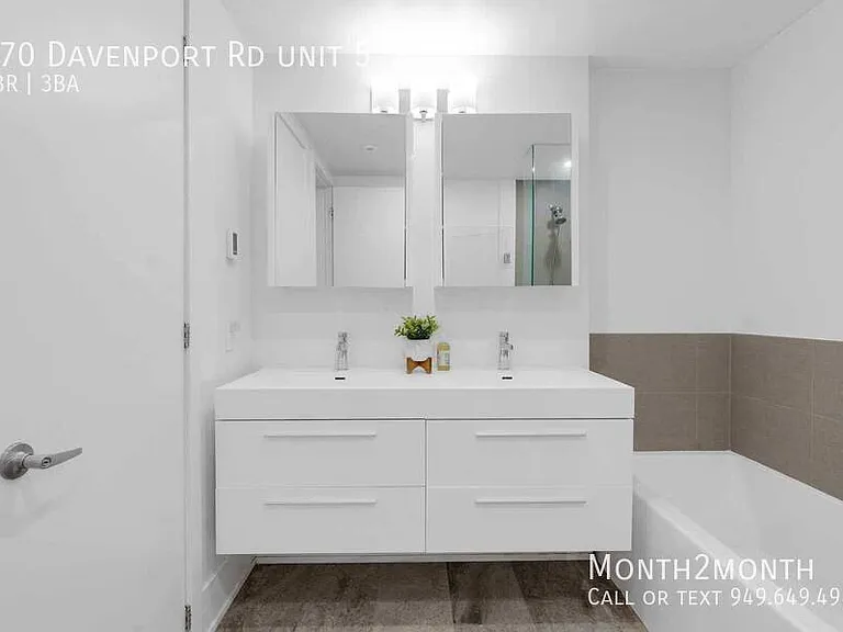 270 Davenport Rd #5 — Photo 23