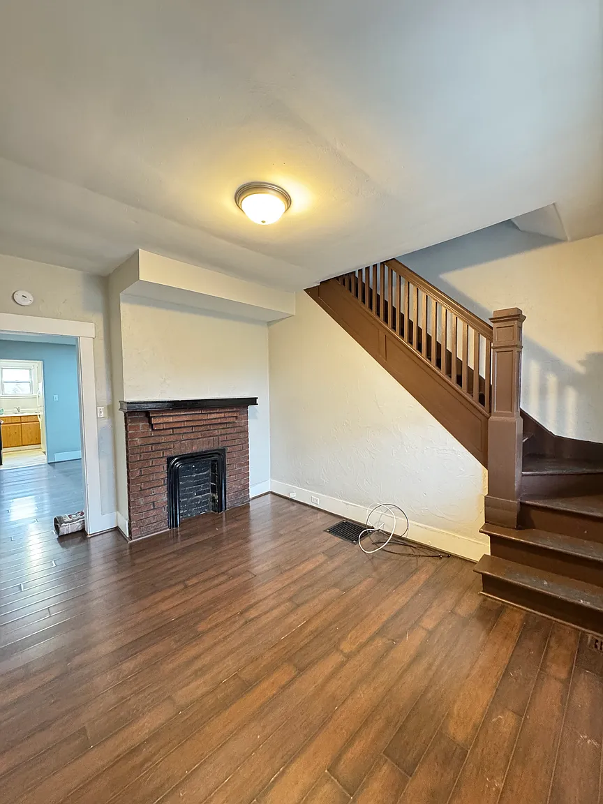 525 North Ave photo 1