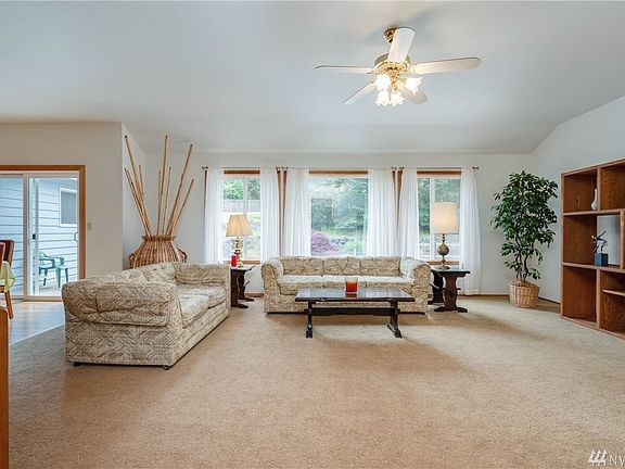 5th image of 8666 Payne Ln NW