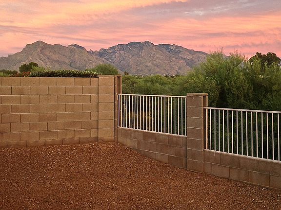 2nd image of 1941 W Cholla Vista Dr