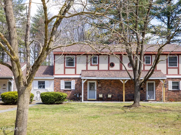 26 Queens Way, Queensbury, NY 12804