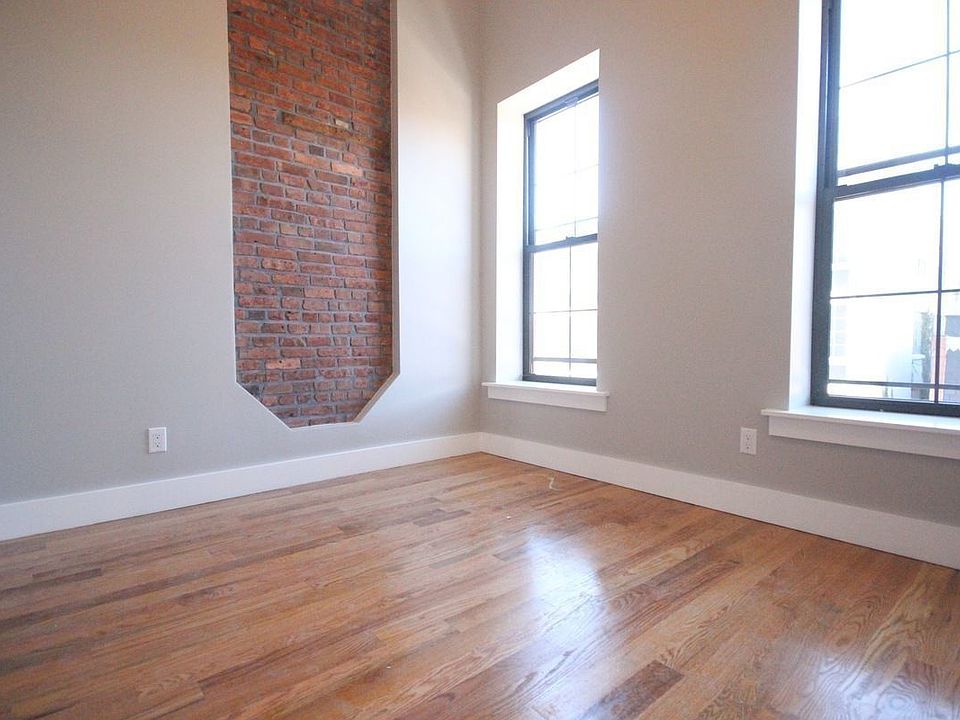 1st image of 32 Belvedere St #3F