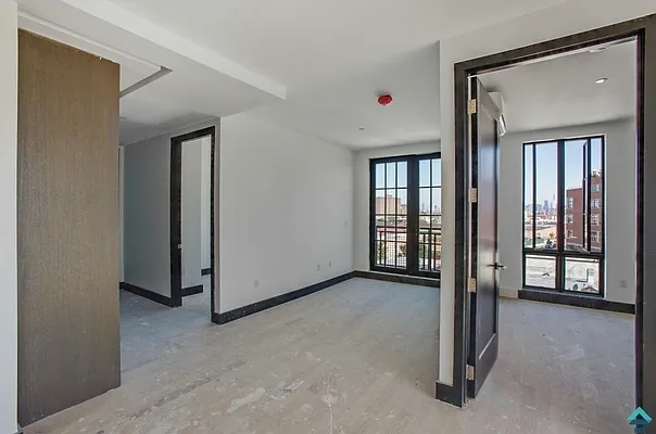 Rented by EXR | media 3