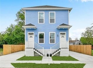 3217 Pakenham Dr, Chalmette, LA 70043