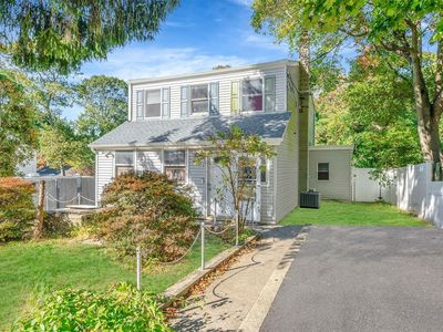 16 Dandelion Road, Rocky Point, NY, 11778