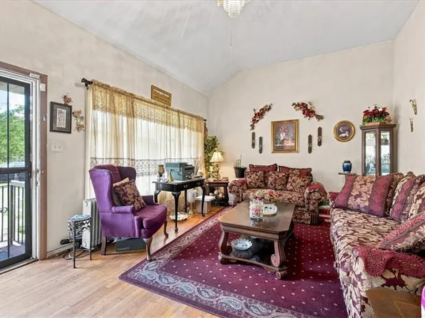 449 Beacon Hill Cir, Norfolk, VA 23502
