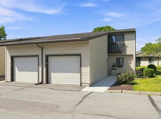 2102 Bayside Ct, Fort Wayne, IN 46804