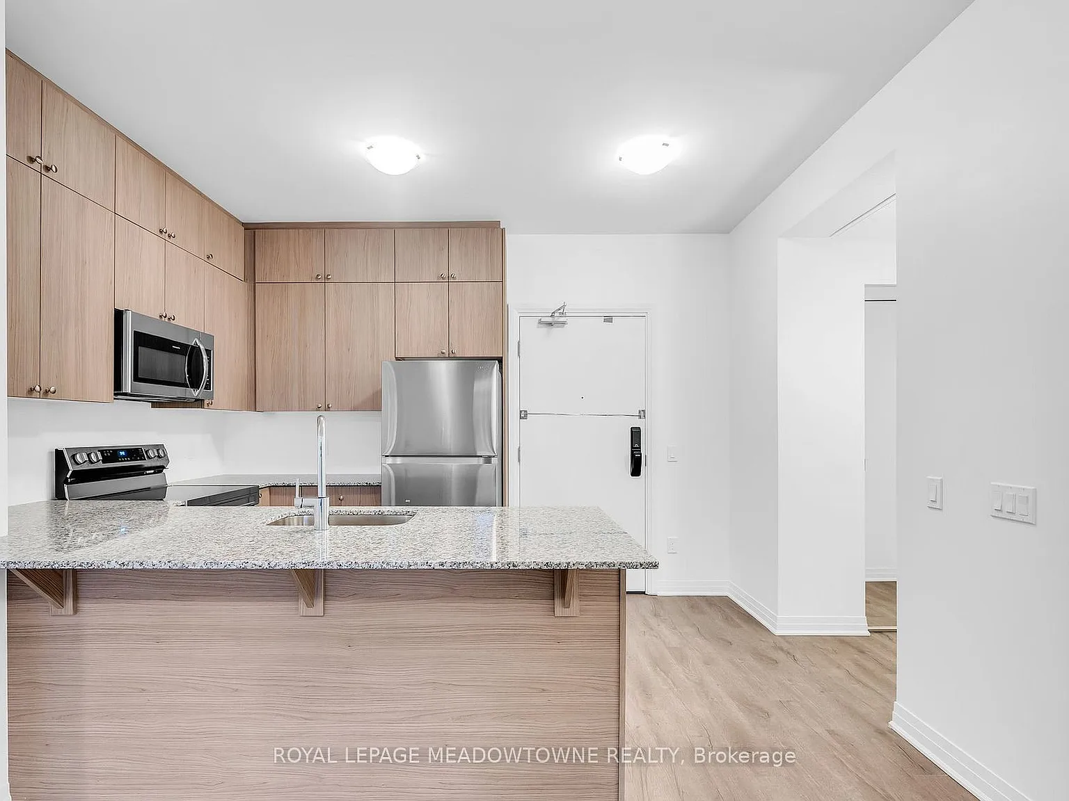 2 bed, $2,700 — Photo 3