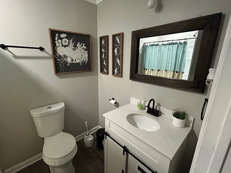 8028 Gregory Rd — Photo 10