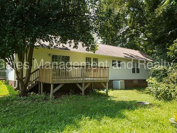 2nd image of 5515 Alton Ct