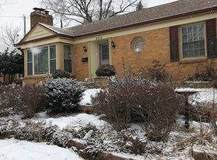 800 Lawrence Ave, Elgin, IL 60123