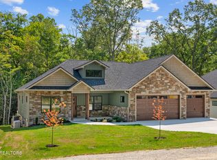 155 Natchez Cir, Crossville, TN 38558