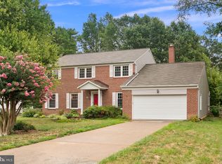 9331 Heather Glen Dr, Alexandria, VA 22309