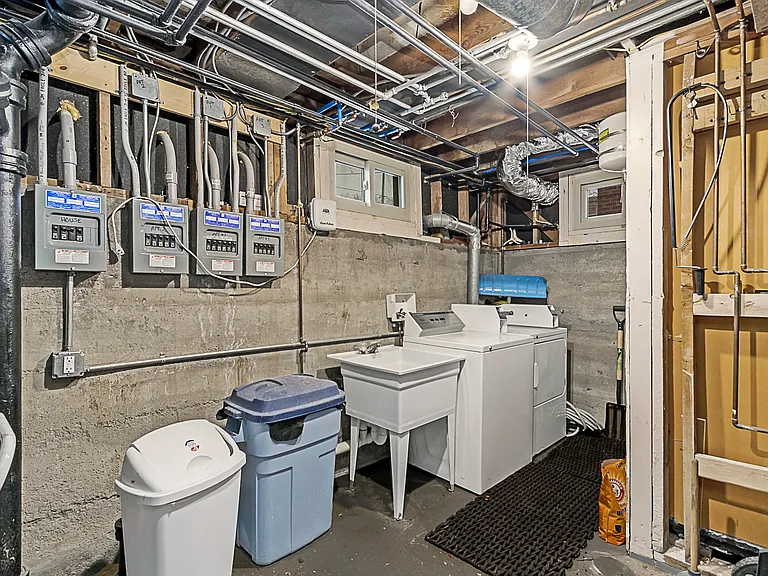 710 W 1st Ave #1 — Photo 11
