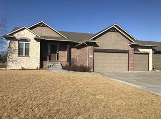 2503 N Ridgehurst St, Wichita, KS 67228