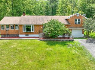 393 Peenpack Trl, Huguenot, NY 12746