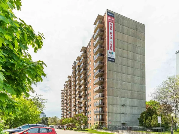 1060 Caven St #202, Mississauga, ON L5G 4J5