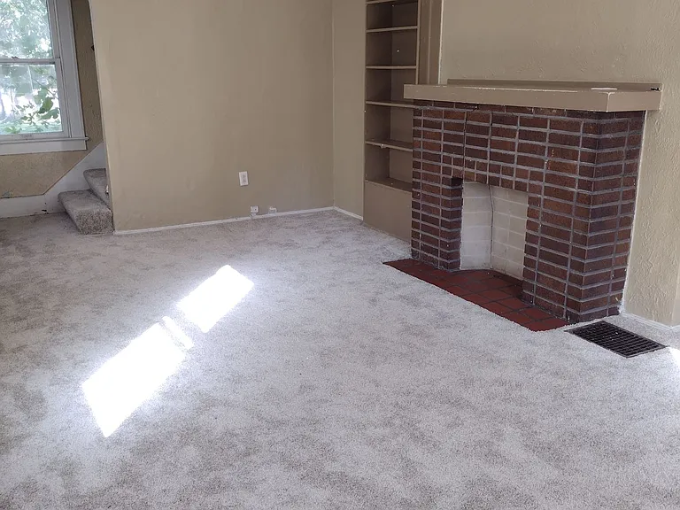 1748 Macomber St — Photo 3