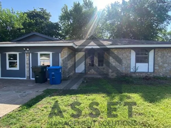 1612 Melinda Ln, Midwest City, OK 73130