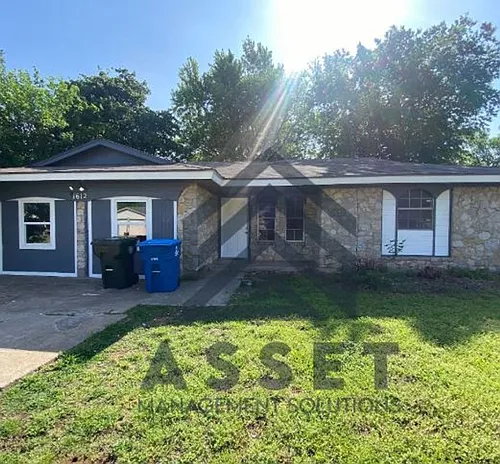 1612 Melinda Ln Photo 1