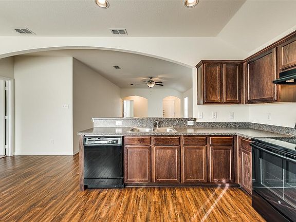 5th image of 4041 Saint Christian St